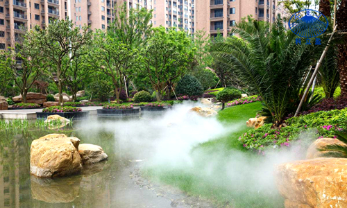 小区造雾